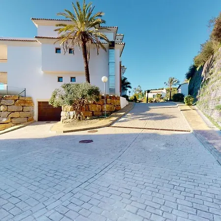 Royal Golf Casares Penthouse Apartment